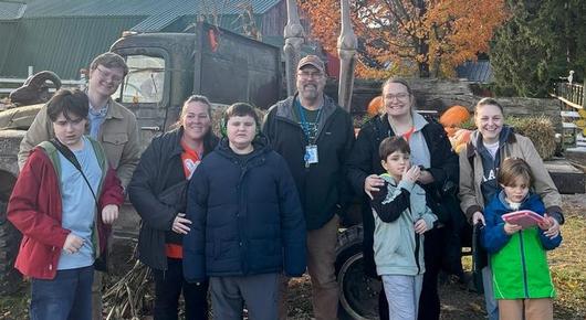 Students Visit Tim's Pumpkin Patch